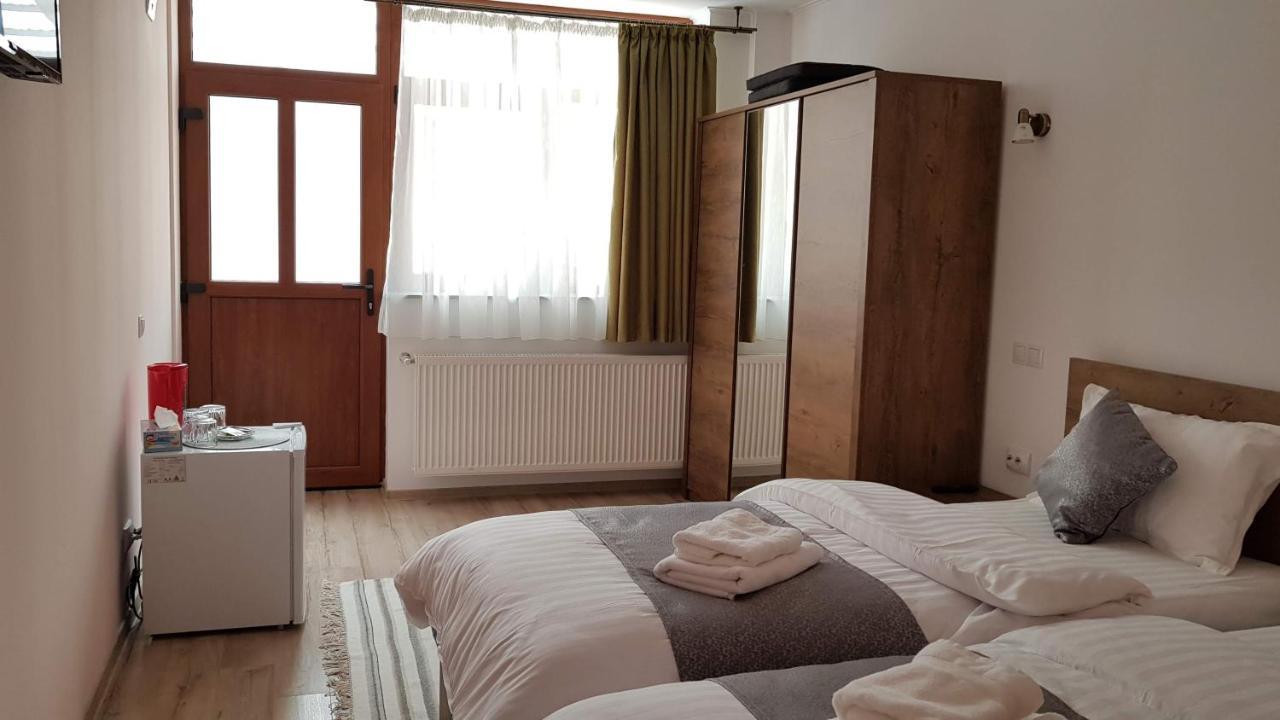 Resting House Hotel บราชอฟ ภายนอก รูปภาพ